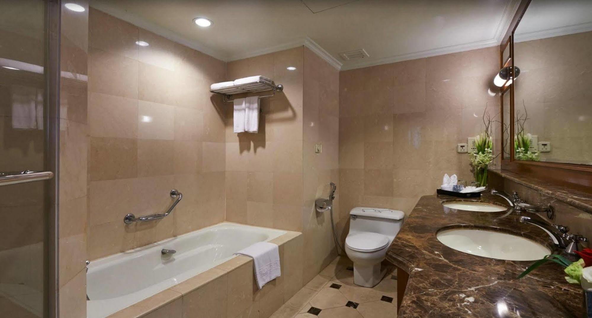 Grand Swiss-belhotel